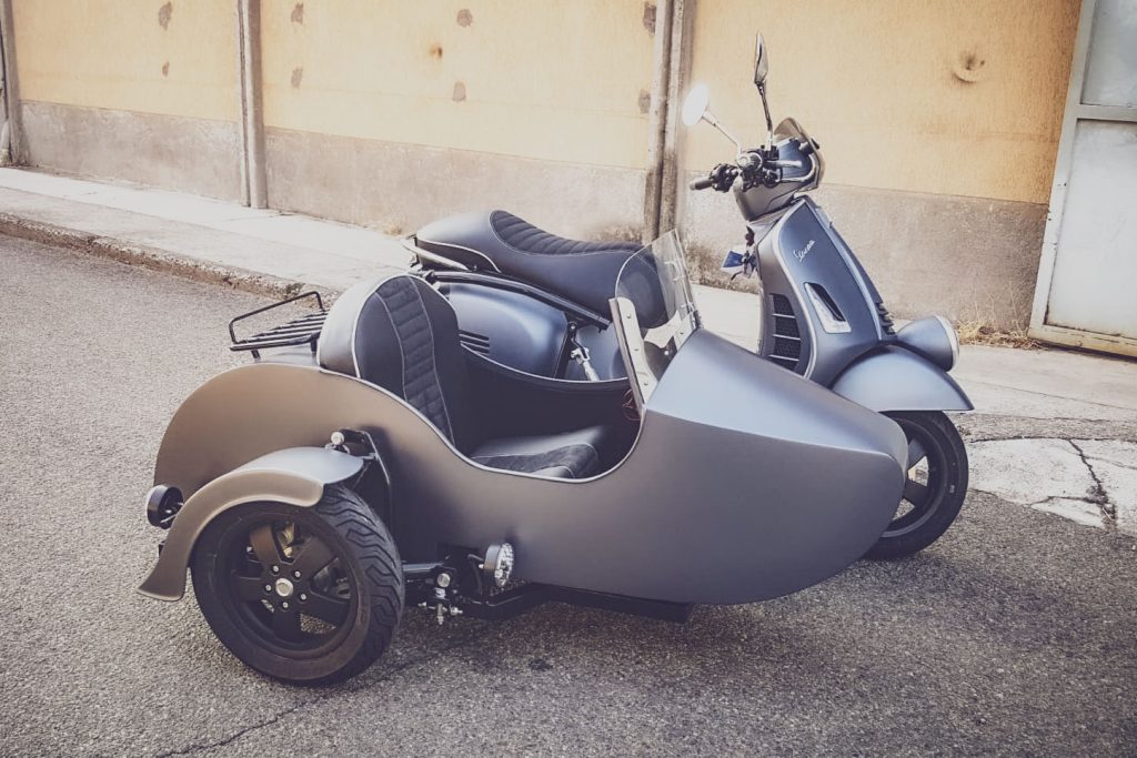 Piaggio Vespa GTS 300 - SIDECAR CALIFORNIA - Sidecaritalia